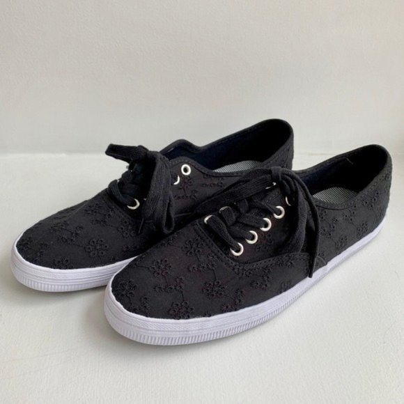 Black and white Patterned Shoes - Picture 1 of 1